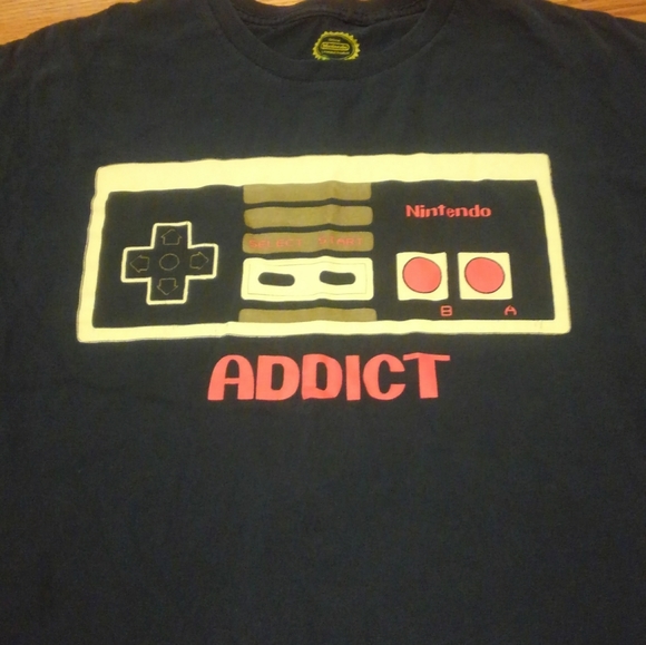 🎮 NES Nintendo 📺 Controller Addict Shirt Large Video Games Gaming Gamer 😊 OG - Picture 1 of 5